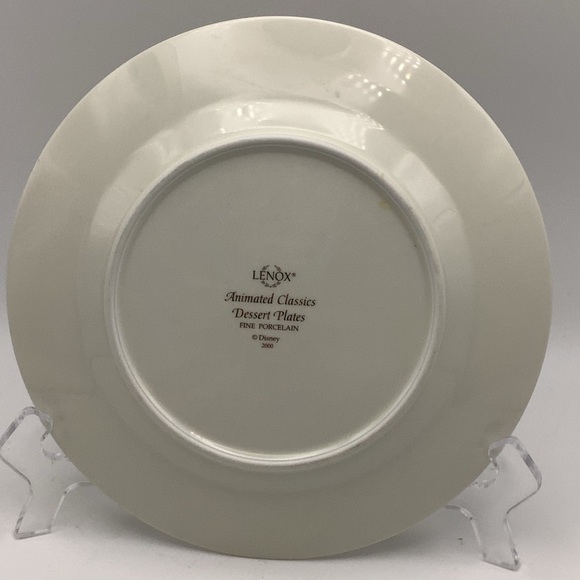 Two Disney Lenox Animated Classics Mickey and Minnie Mouse 8” Dessert Plates - Picture 8 of 14